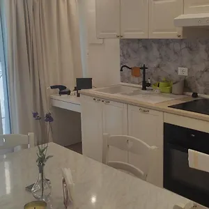 https://romantic-house-posto-auto-aria-condizionata.emilia-romagnahotels.net